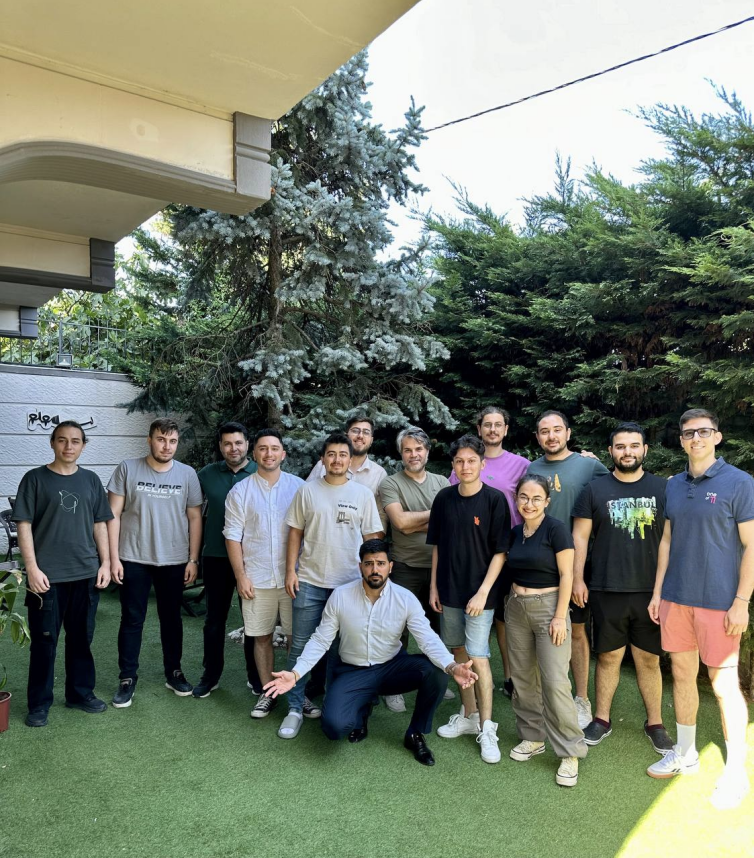 Magfi ekibi 13 kişiye ulaştı.